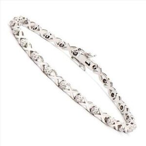 0.20 Ctw Natural Diamonds Rhodium Plated Designer Bracelet
